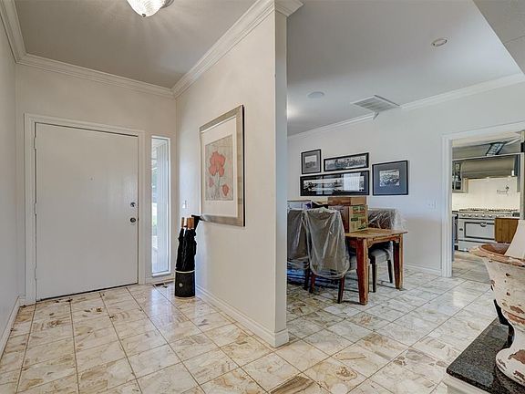 4th image of 3925 Tamarisk Dr