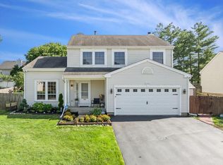 1202 Bristol Trail Rd, Lake Zurich, IL 60047