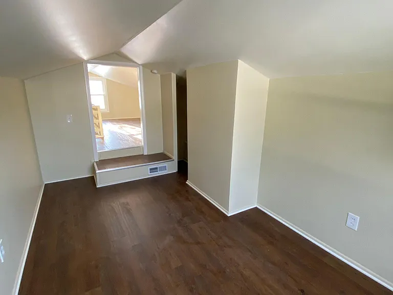 21726 Cedar St — Photo 18