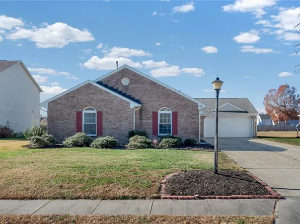 233 Derosa Dr, Hampton, VA 23666