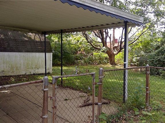 5th image of 4369 Saylor St