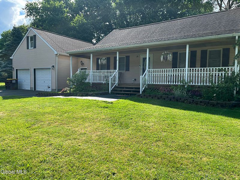 3rd image of 1686 Julianne Drive