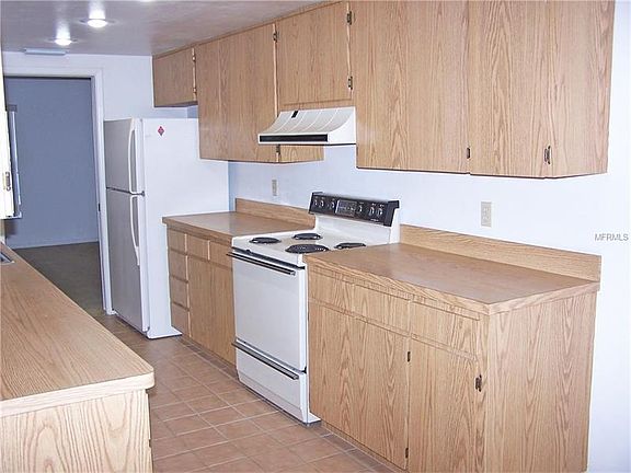 3rd image of 8648 Berkley Dr