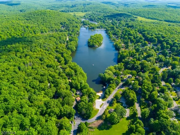 75 Lake Shore Rd, Hardyston Twp., NJ 07460