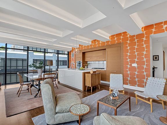 4th image of 360 Furman St #1103/1104