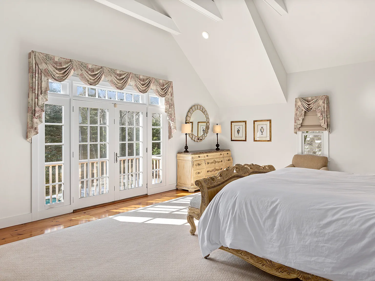 Wainscott- Pool -tennis- 5 Beds 4 Baths + Putting Green! Relaxing — Photo 4