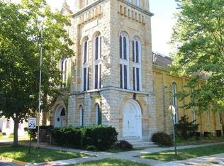 300 W Jefferson St, Morris, IL 60450