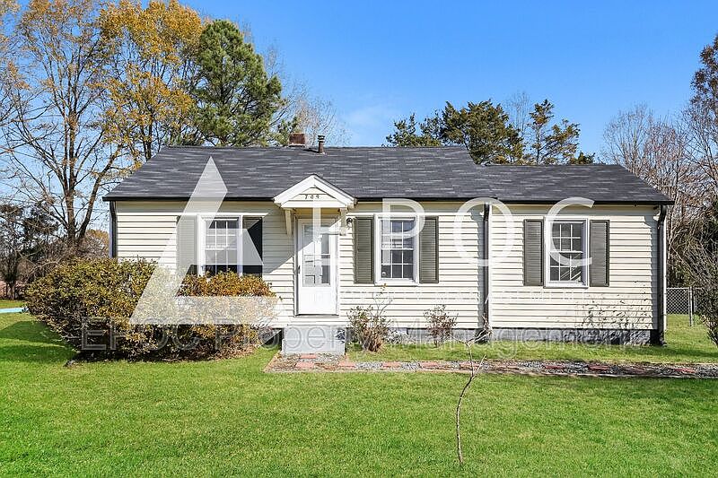 1st image of 709 Lakeside Ave