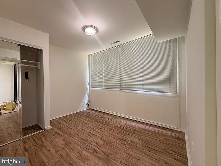 487 N Armistead St #203 — Photo 18