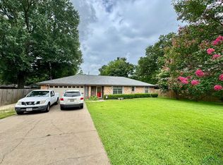 210 E Twilight Dr, Longview, TX 75604
