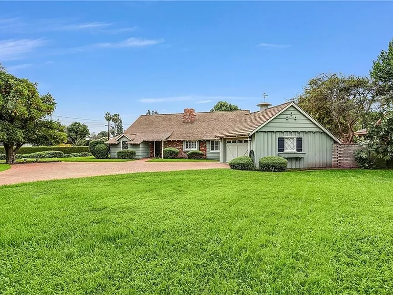 17300 Sunburst St — Photo 33