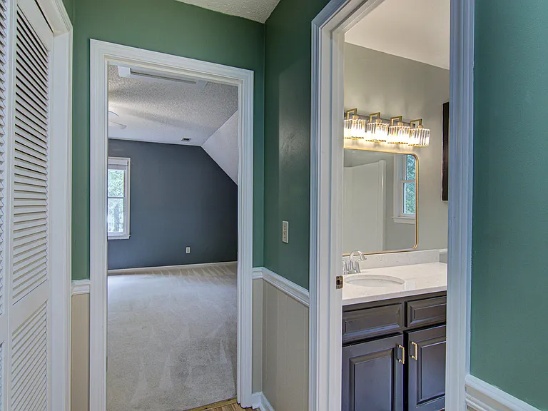 2315 Treetop Ln — Photo 27