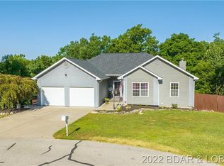 70 Woodland Cir, Eldon, MO 65026