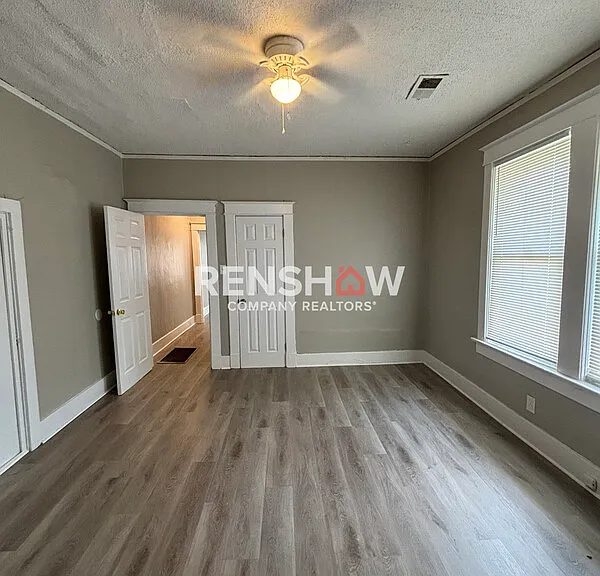 1423 Lyndale Ave #102 — Photo 6