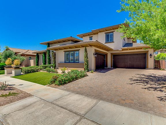 4th image of 282 W Malibu Dr
