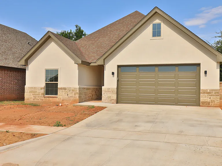 5702 Legacy Dr — Photo 35