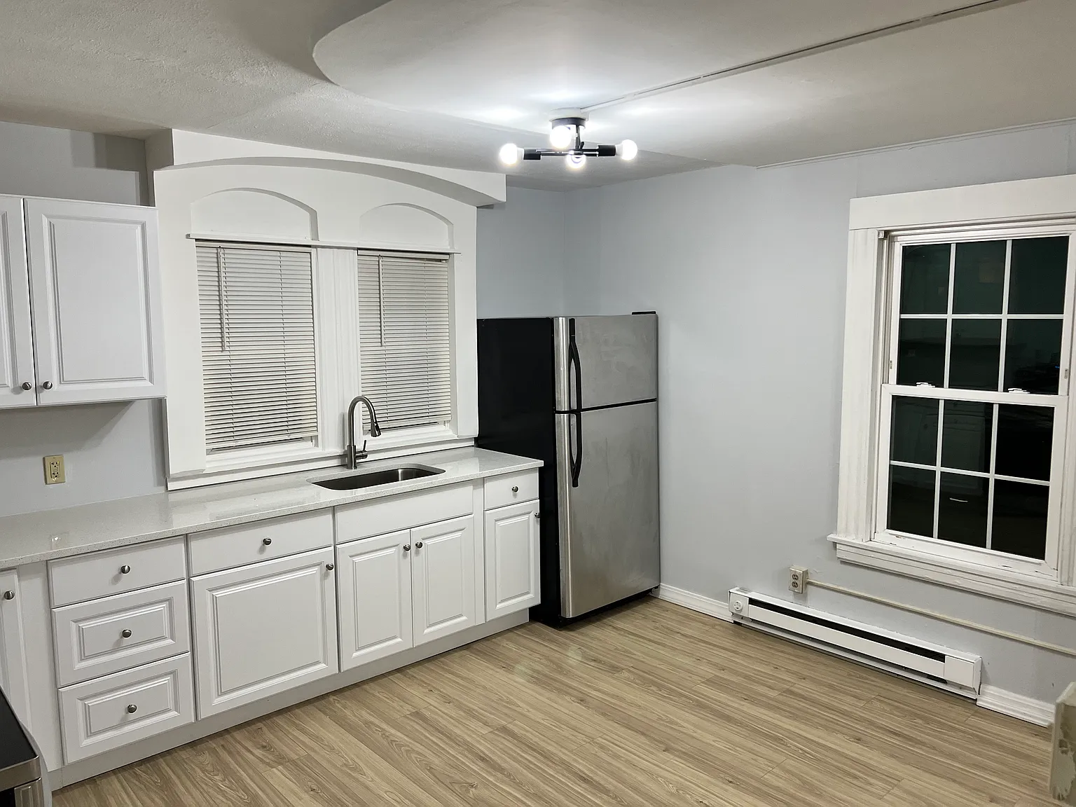 54 Center St — Photo 3