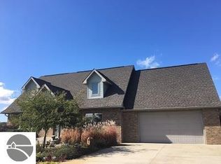 6845 Links Dr, Mount Pleasant, MI 48858