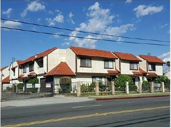 2nd image of 13847 Los Angeles St APT C