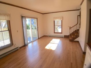 4 Mainstone Rd, Wayland, MA 01778