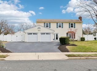572 Line Rd, Hazlet, NJ 07730