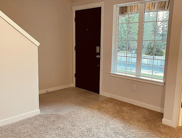 15945 NW Hosmer Ln — Photo 10