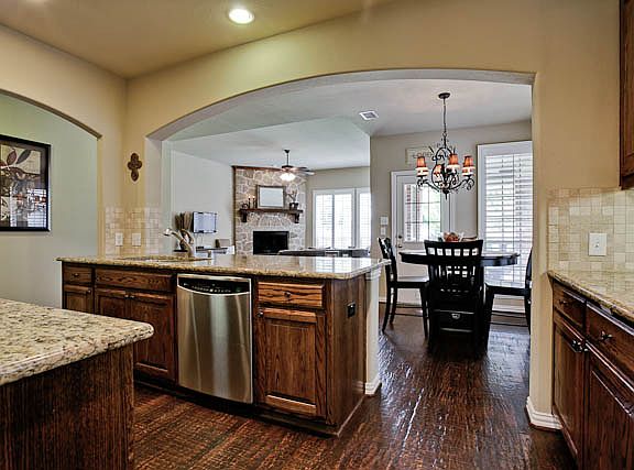 5th image of 3433 Beaver Creek Ln