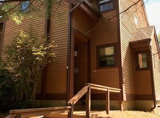 44 Sky View Cir #44D, East Stroudsburg, PA 18302