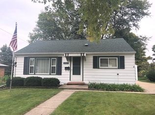1410 Hemlock Ave, Dixon, IL 61021
