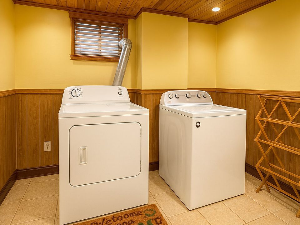 LAUNDRY ROOM - OPTIONAL/ADDITIONAL