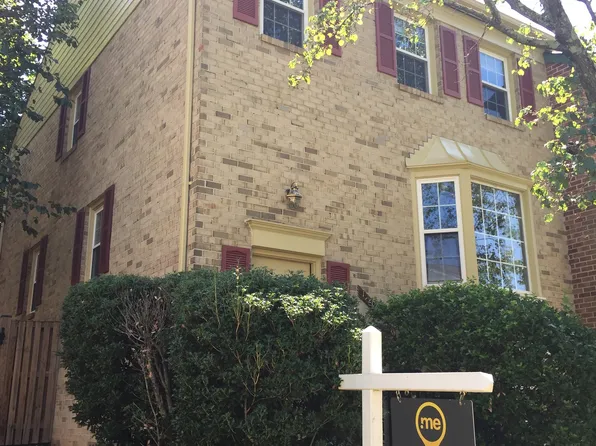 10208 Provincetown Ct, Fairfax, VA 22032