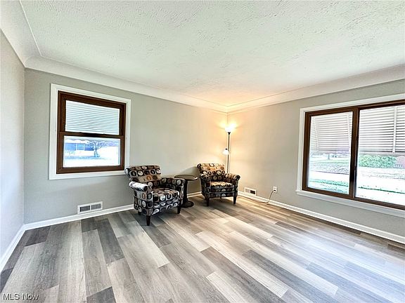 5th image of 4161 Ascot Ln