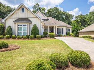 1726 Vfw Rd, Auburn, AL 36832