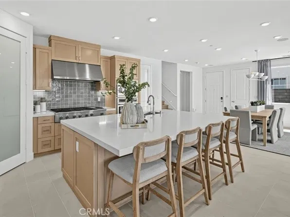 2035 Wildberry Way, Rancho Mission Viejo, CA 92694
