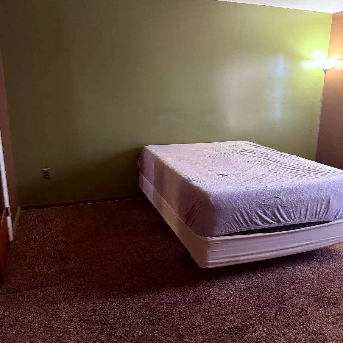 1 bed, 1.0 bath, 700 sqft, $1,200 — Photo 2