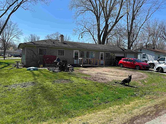 2nd image of 1917 Rosemont Ave
