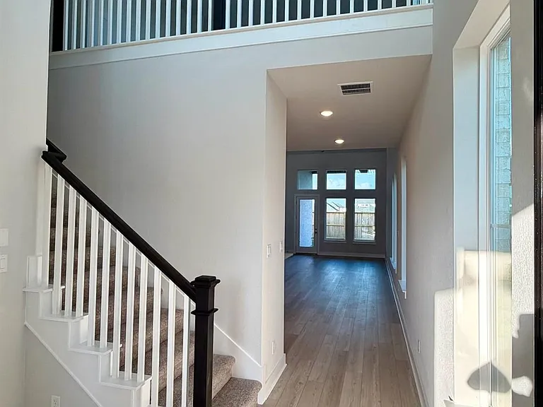9635 Poinsettia Haven Ln — Photo 3