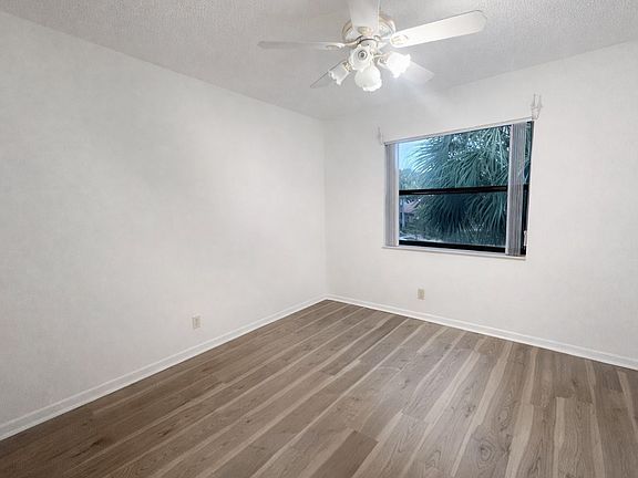 5th image of 3950 Cocoplum Cir