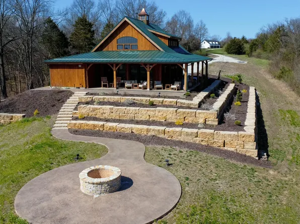 6120 E Claysville Rd, Hartsburg, MO 65039