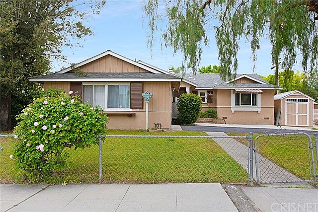 1st image of 6418 Woodlake Ave
