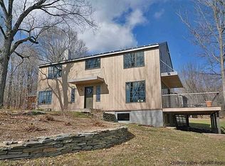 205 E Fallkill Rd, Hyde Park, NY 12538