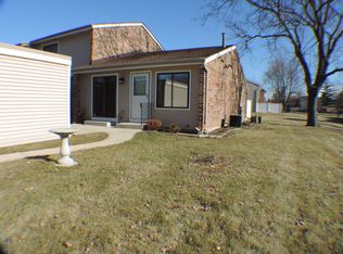 1078 Cascade Dr, Aurora, IL 60506