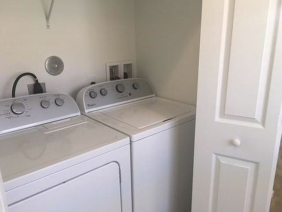 5th image of 5912 Woodlands Blvd #22