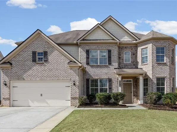 5470 Mirror Lake Dr, Cumming, GA 30028