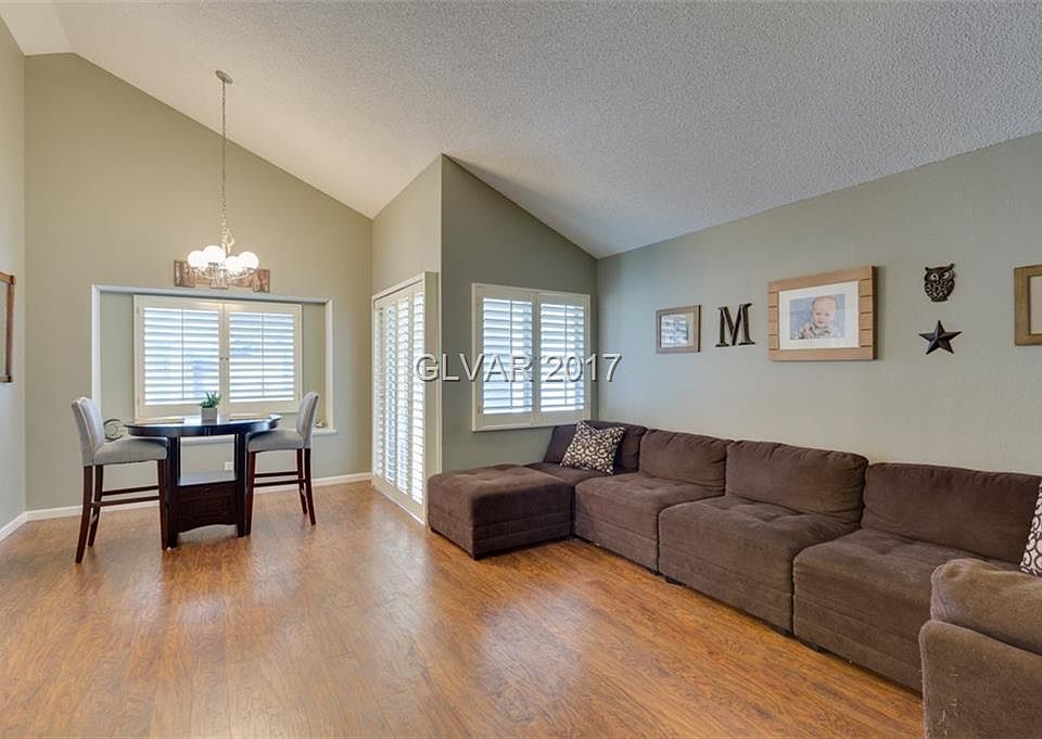 1st image of 359 El Pico Dr