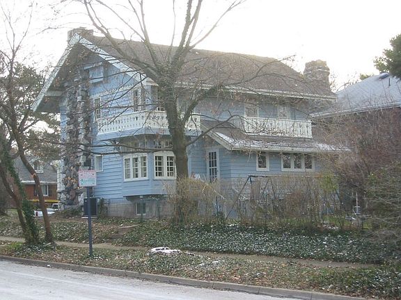 3rd image of 451 Volusia Ave
