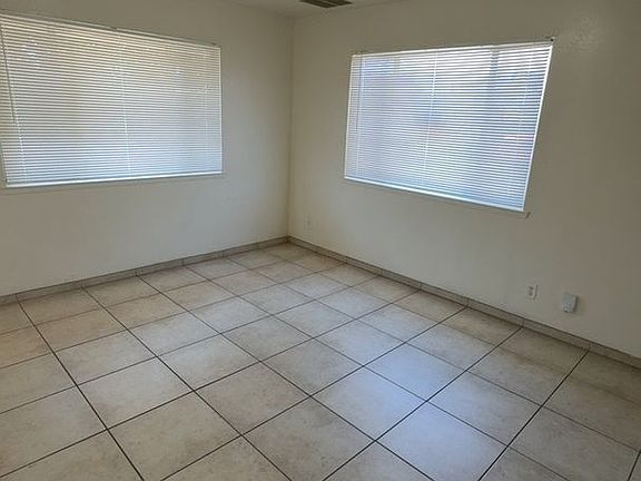 4th image of 1220 N Conyer St #821