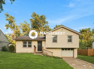 921 Colbern Dr, Belton, MO 64012