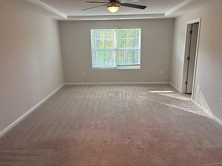 429 Hazy Hills Ln — Photo 10