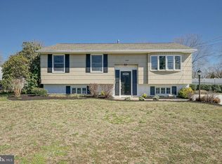 1626 Forest Dr, Williamstown, NJ 08094